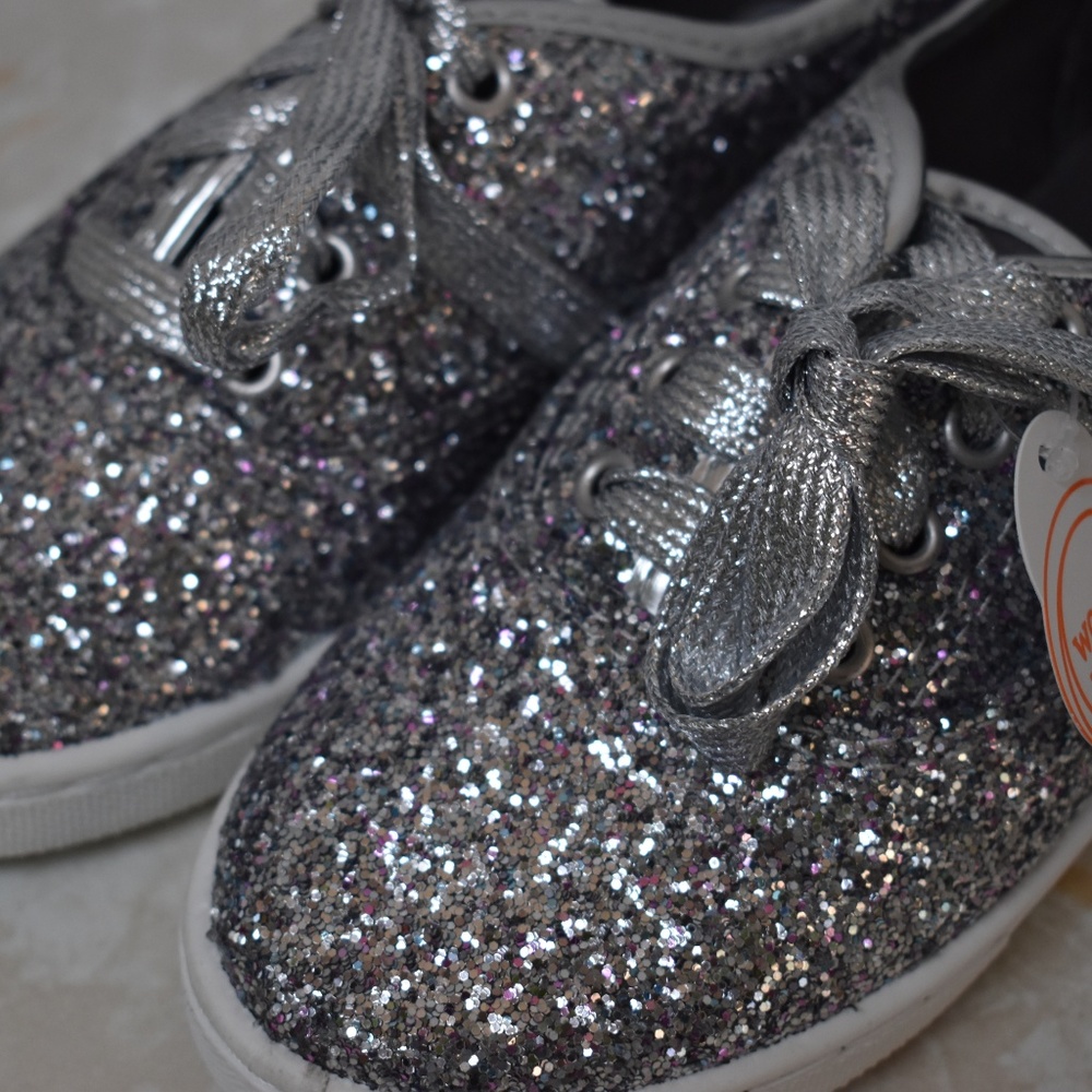 Girls Silver Sparkle Shoes Sz 3 Wonder Nation New